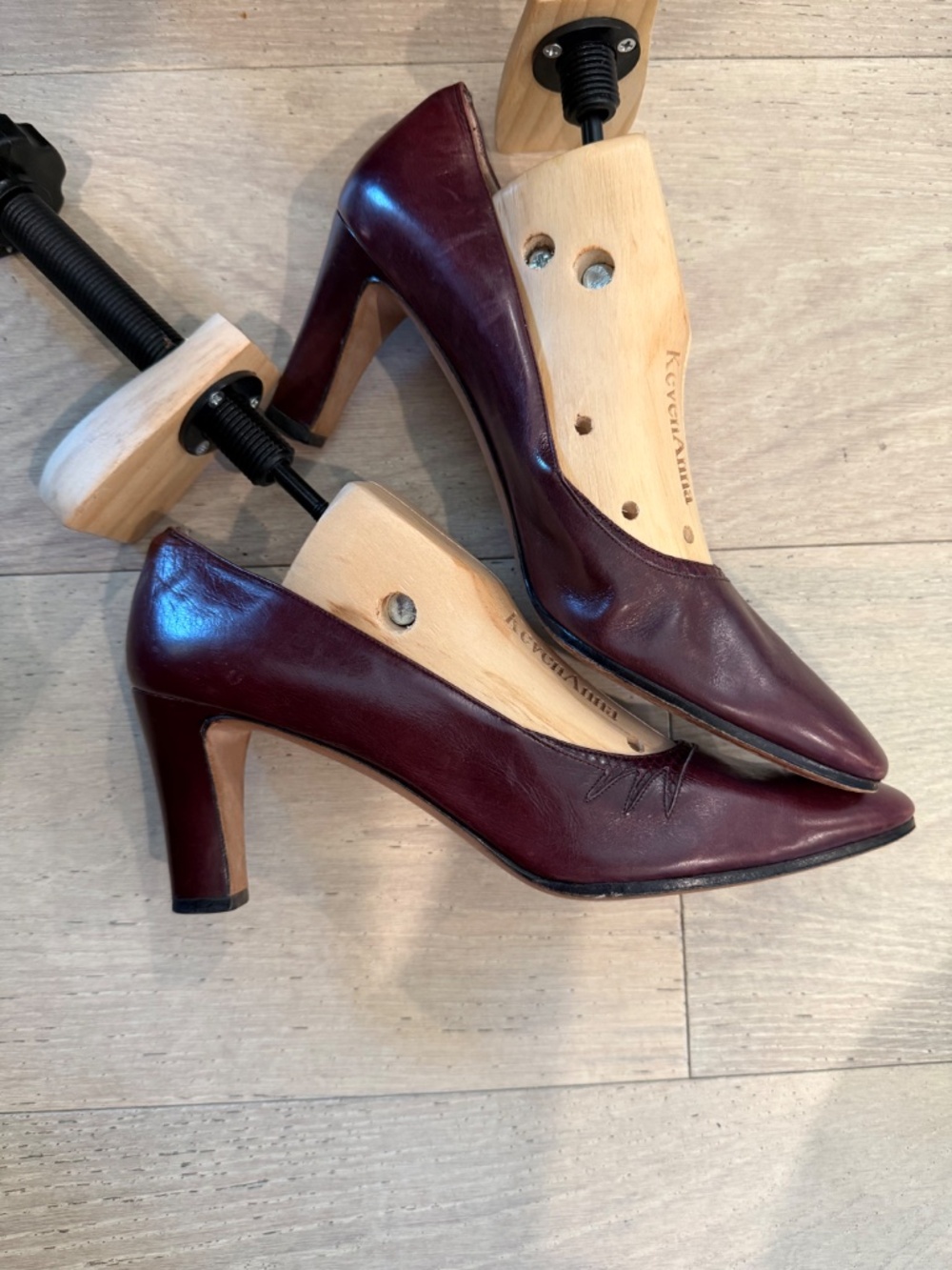 Shoes - Picture 3 of 7